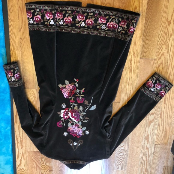 NYGÅRD TRENCH COAT - Picture 5 of 12